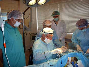 Операція кохлеарної імплантації