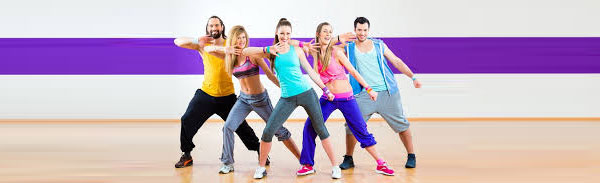 Люди, страдающие незначительным избытком веса, могут заменить походы в тренажерный зал уроками танцев.